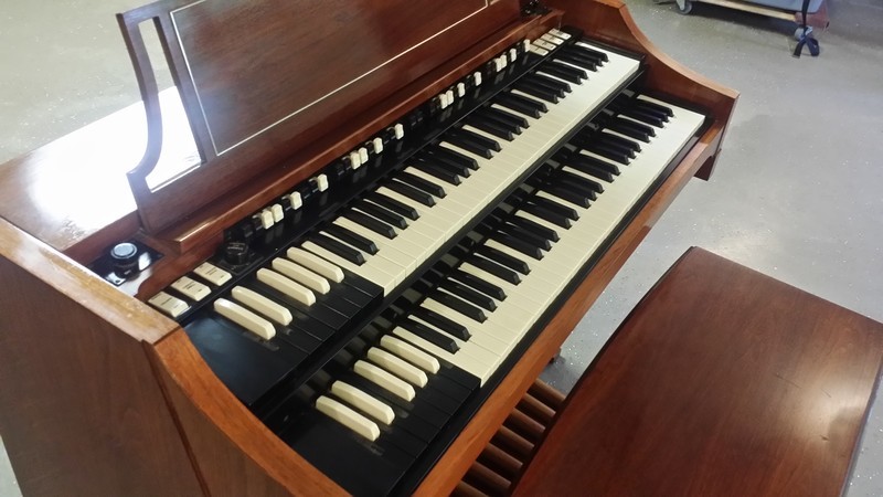 AFFORDABLE PRISTINE LIKE NEW!  A Beautiful 1964 Vintage Hammond C3 Organ & Leslie Package! Plays & Sounds Great!   GORGEOUS! A Great Value & Buy! Purchased By COGIC Now Sold 4/2/14-copy
