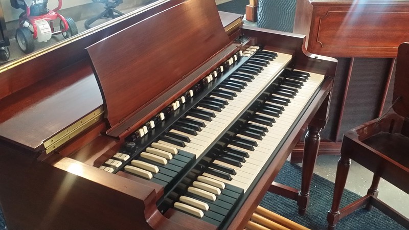 NOW SOLD! Mint Condition! Vintage Hammond B3 Organ With Original Matching Cherry Wood 22 Leslie! - This Organ Is Gorgeous! PLays & Souunds Great! Will Sell Fast!  Now Sold 1/21/15-Norway Bound!-copy