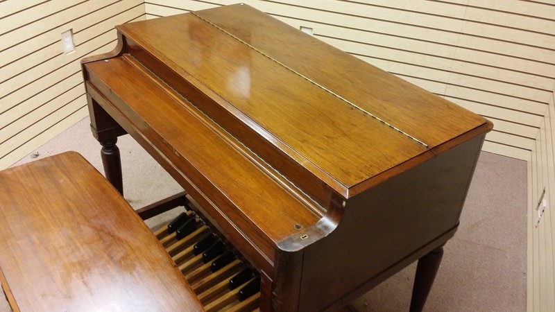 AFFORDABLE!!! WILL SELL FAST! NOW AVAILABLE! A 1970's Vintage Hammond B3 Organ & Leslie Speaker Package.  In Good Condition! Plays & Sounds Great!!!!! - Will Sell Fast - Sale Now Pending!-copy