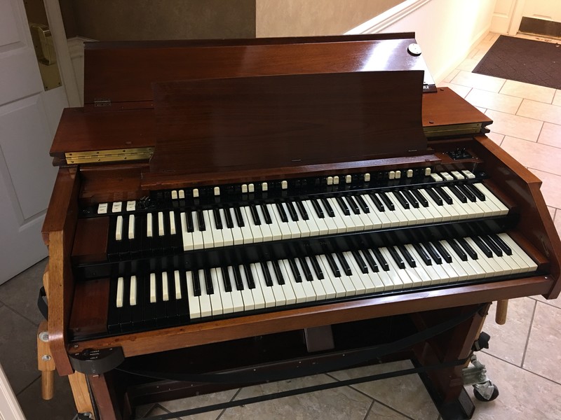 NEW ARRIVAL IN OUR SHOWROOM! A  Beautiful Vintage Hammond B3 Organ & Leslie Package! Excellent Condition! Will Sell Fast! Don't Miss Out On This One! - Plays & Sounds Great! - Sold!-copy