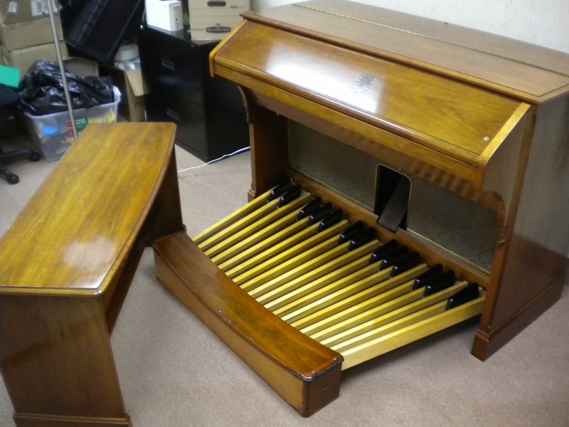 Mint Vintage Hammond Organ