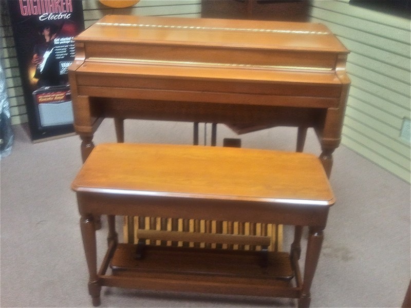 Pristine Vintage B3 Organ & 21H Leslie Speaker - Now Available!