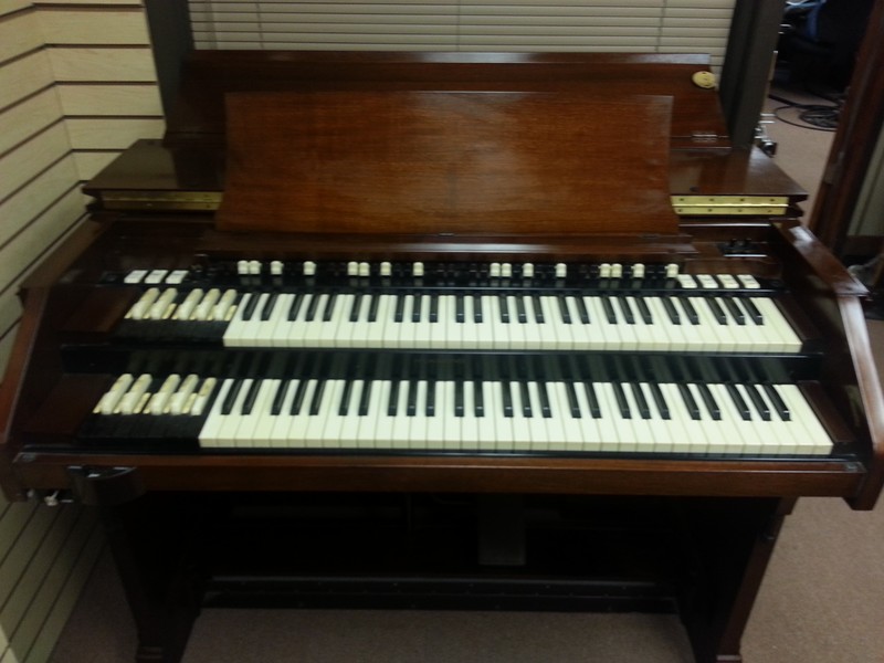 PRISTINE LIKE NEW!  A Beautiful 1964 Vintage Hammond C3 Organ & 147R Leslie!  GORGEOUS! Will Sell Fast! - Now Available!-copy