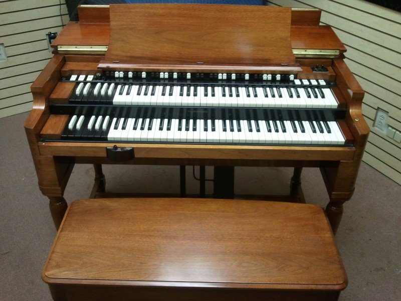 Mint  Condition Classic Vintage 1960's Hammond B3 Organ & 147 Leslie Speaker  Beautiful B3 Package!  - Available!