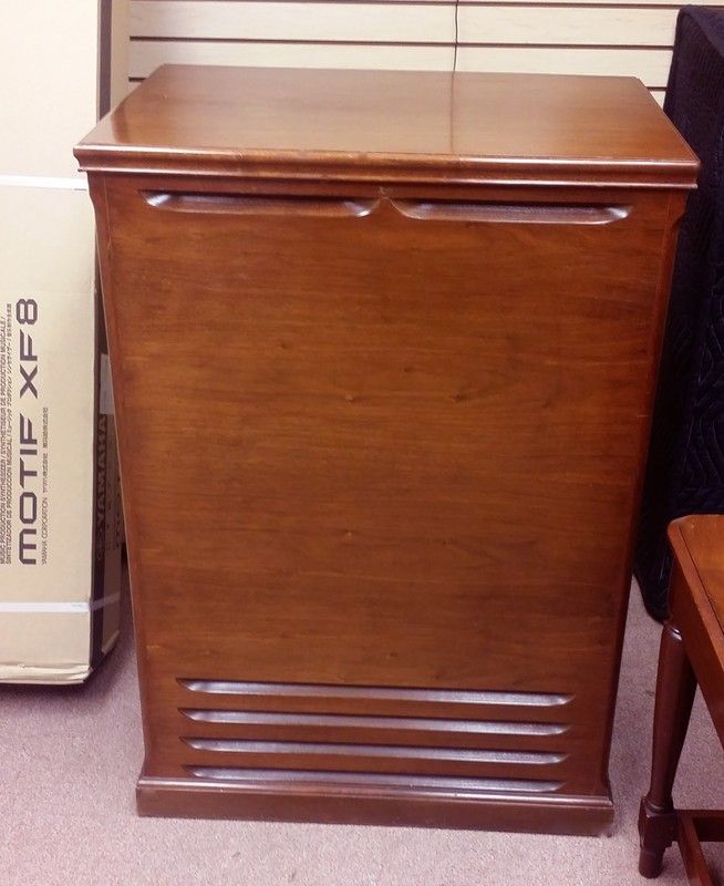 MINT CONDITION -  One Owner Vintage Hammond B3 Organ & Leslie Speaker Package. Well Maintained, Perfect Condition, Plays & Sounds Great! Ready For Shipping! Will Sell Fast - Now Available!