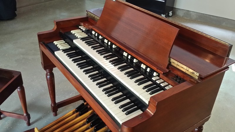 EXCEPTIONAL MINT B3 ORGAN PGKE - NOW IN OUR WAREHOUSE B3 Hammond Organ &122 Leslie Speaker!  - Will Sell Fast! - Now Available!