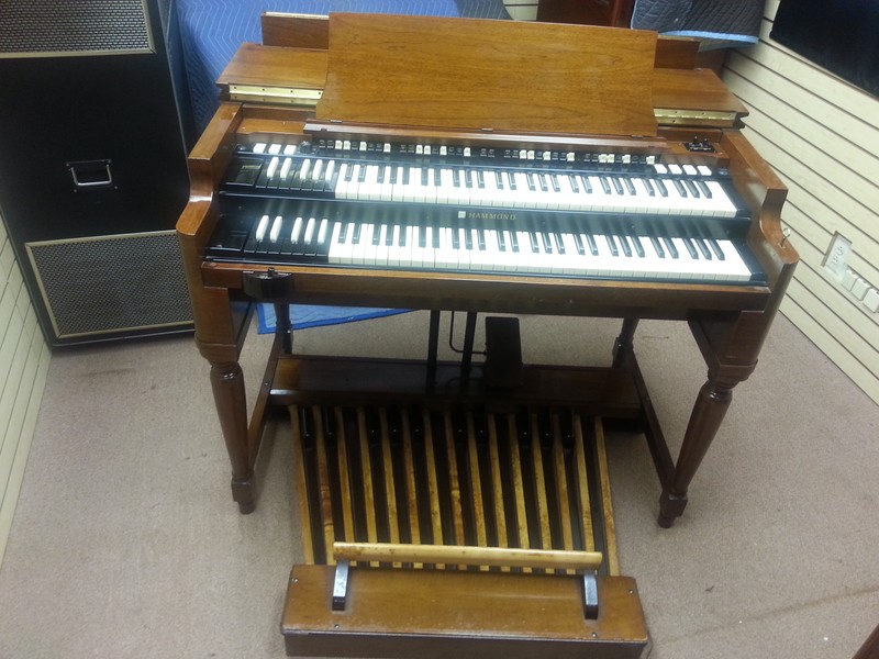 NOW AVAILABLE! - Classic 1972 Vintage Hammond B3 Organ & Vintage 122 Leslie Speaker in great condition!  - This B3 Organ Package Will Sell Fast!