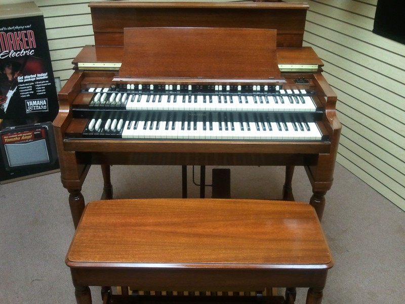 Mint  Condition Classic Vintage 1957 Hammond B3 Organ & 22R Vintage Leslie Speaker - A Great B3 Package - Available!