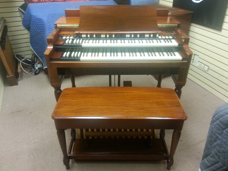 Smoking Hot Vintage Hammond B3 Organ  in Mint Condition & 122 Leslie Speaker & PR-Hammond Speaker Cabinet - Exceptional B3 Organ PKG! Will Sell Fast! Now Available!